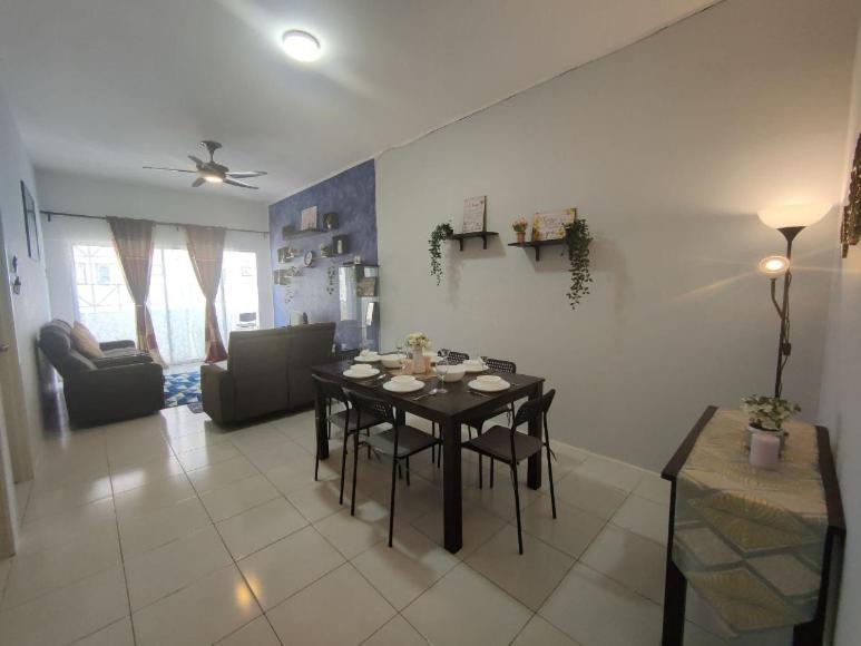Fzhomestays In Pangsapuri